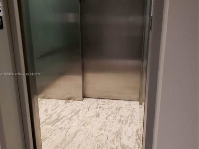 Apartment for sale  Unit #906 - photo 6070327