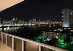 Apartment #906 at Echo Aventura