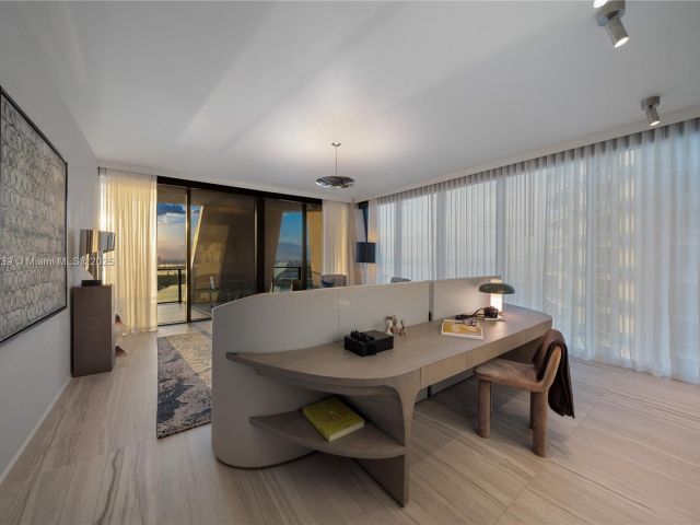 Apartment for sale  Unit #3201 - photo 6065807