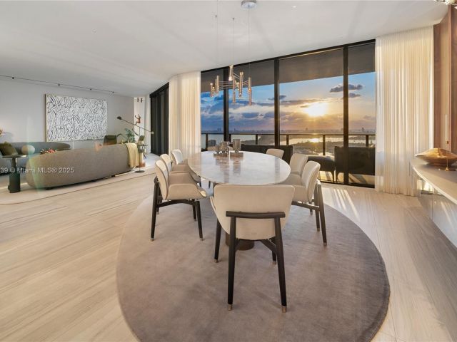 Apartment for sale  Unit #3201 - photo 6065811