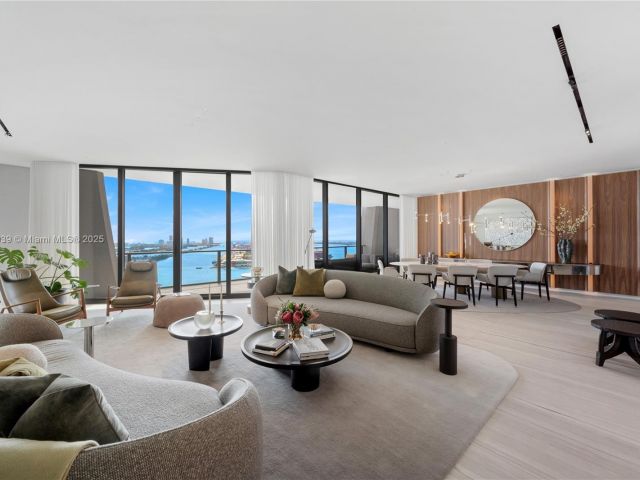 Apartment for sale  Unit #3201 - photo 6065817