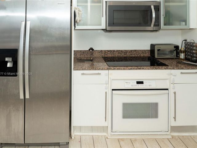 Apartment for sale  Unit #1521 - photo 6065768