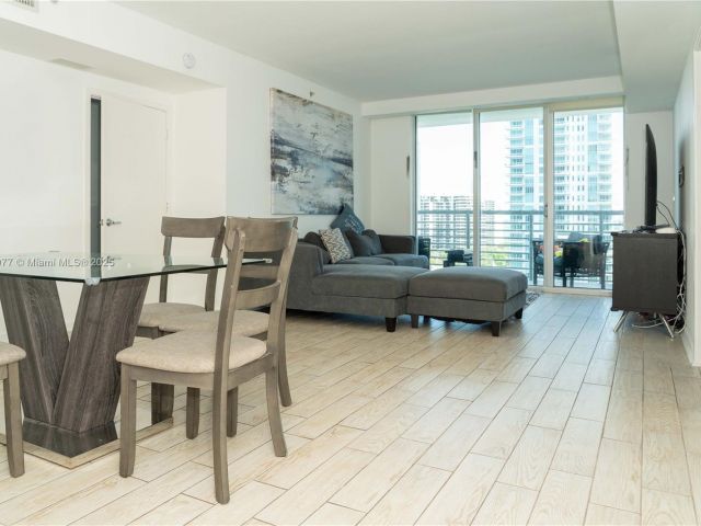 Apartment for sale  Unit #1521 - photo 6065775