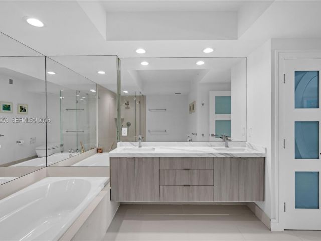 Apartment for sale  Unit #602N - photo 6787442