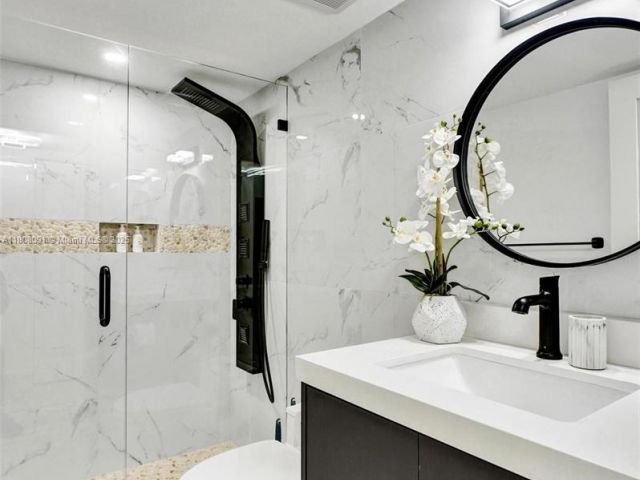 Apartment for sale  Unit #301S - photo 6078761