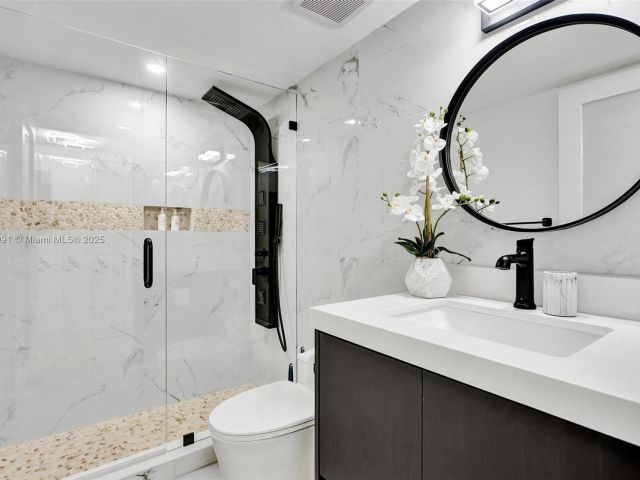 Apartment for sale  Unit #301S - photo 6078762