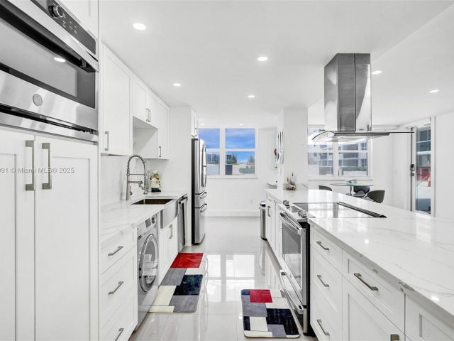 Apartment for sale  Unit #301S - photo 6078764