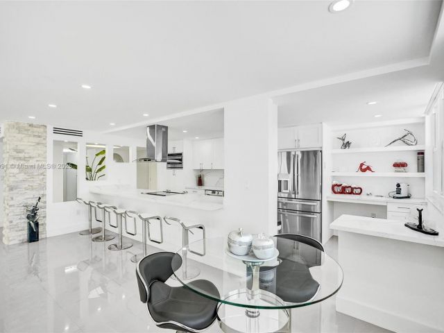 Apartment for sale  Unit #301S - photo 6078768