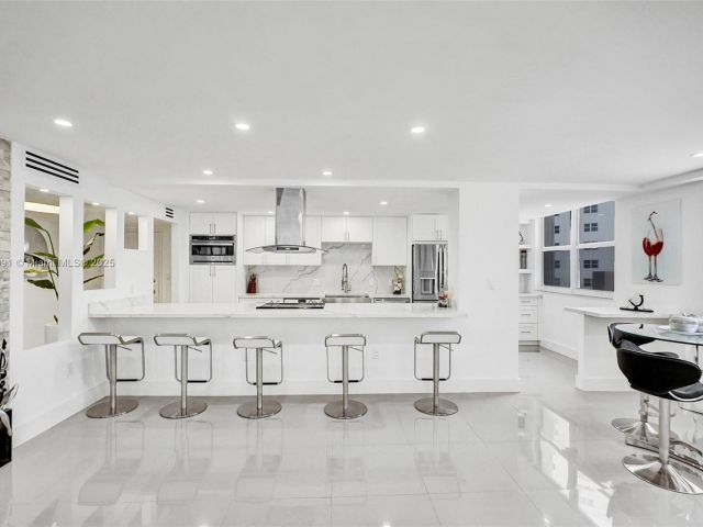 Apartment for sale  Unit #301S - photo 6078771