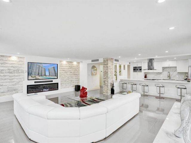 Apartment for sale  Unit #301S - photo 6078775