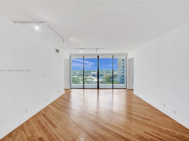 Apartment for rent  Unit #412 - photo 6064413