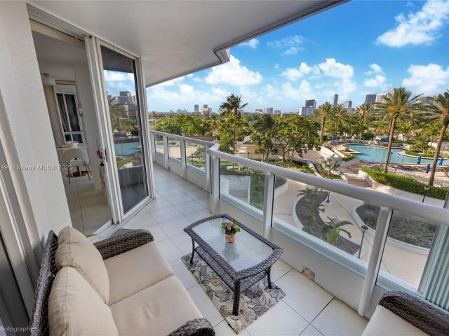 Apartment for sale  Unit #701 - photo 6101470