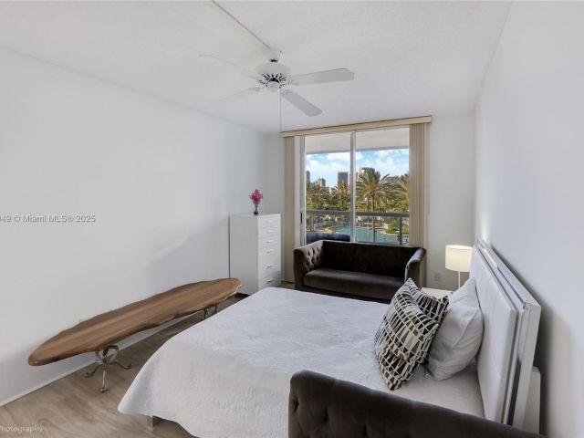 Apartment for sale  Unit #701 - photo 6101472
