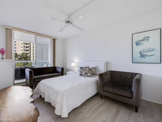 Apartment for sale  Unit #701 - photo 6101473