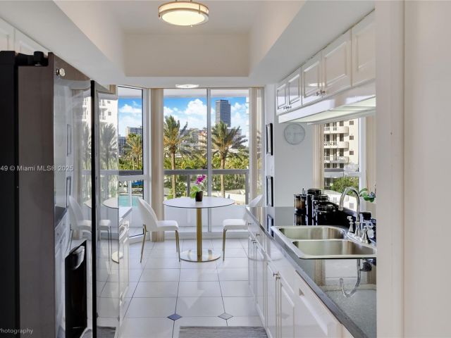 Apartment for sale  Unit #701 - photo 6101479