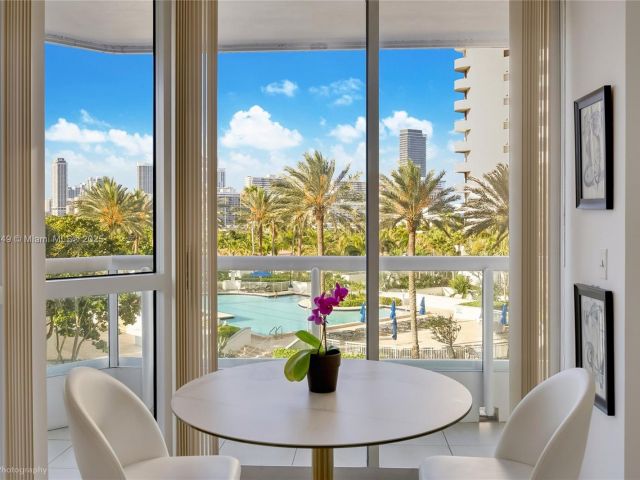 Apartment for sale  Unit #701 - photo 6101485