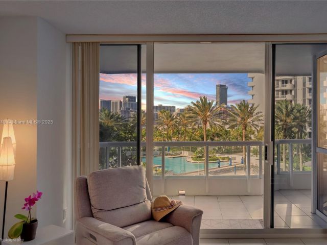 Apartment for sale  Unit #701 - photo 6101489