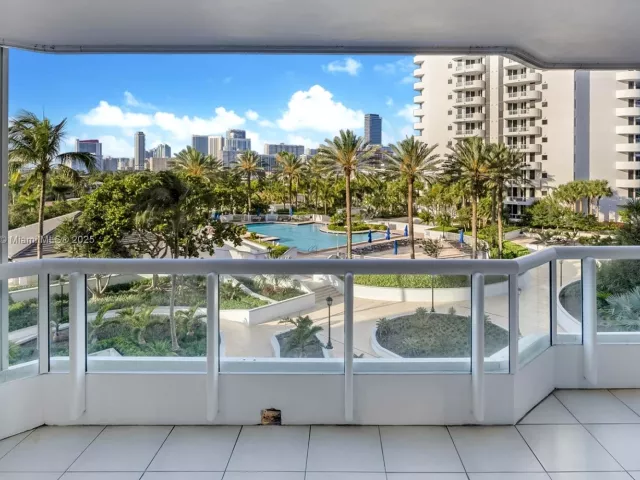 Apartment for sale  Unit #701 - photo 6101482