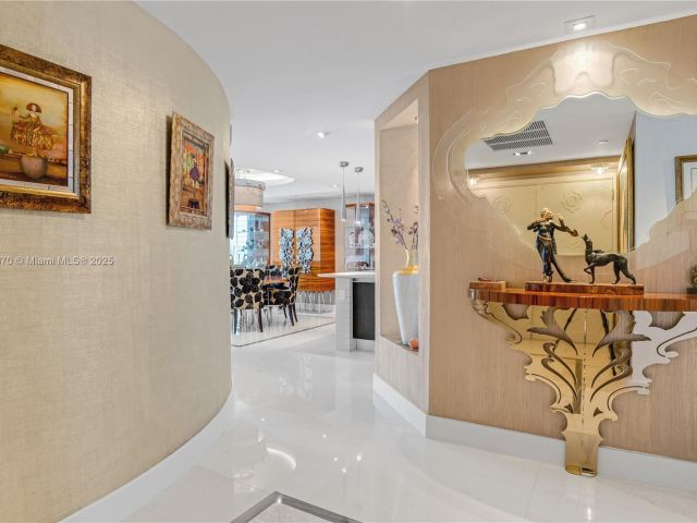 Apartment for sale  Unit #2501 - photo 6127201