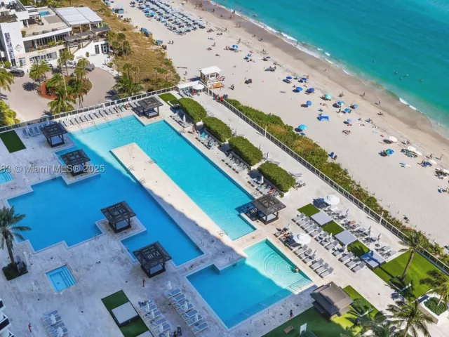 1-bedroom condo for rent in Hallandale Beach - 1830 S Ocean Dr 1807 - MondialRealty