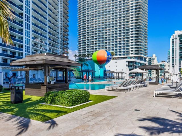 Apartment for rent  Unit #1807 - photo 6066406