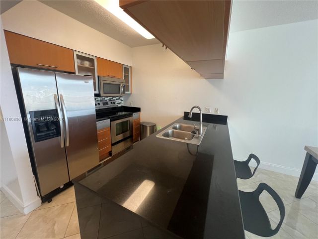 1-bedroom condo for sale in Miami - 1750 N Bayshore Dr 1410 - MondialRealty