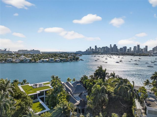 Home for sale at 14 W San Marino Dr - photo 7469422