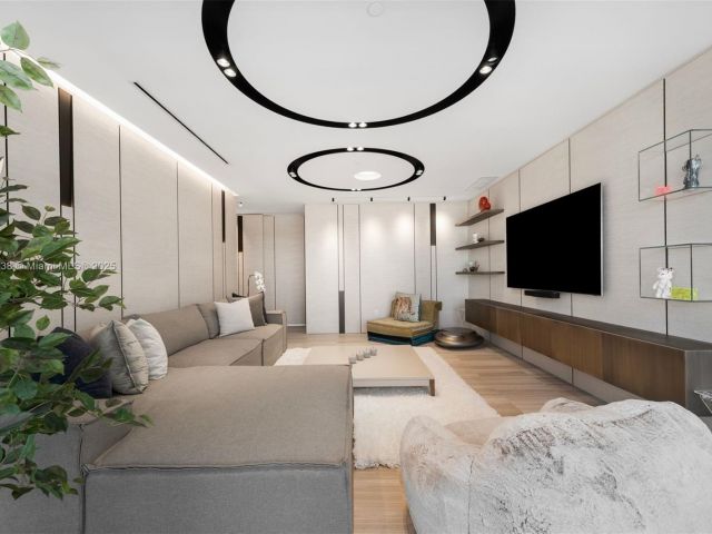 Apartment for rent  Unit #512 - photo 6065974