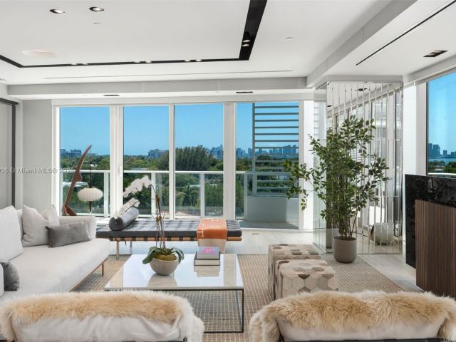 Apartment for rent  Unit #512 - photo 6065988