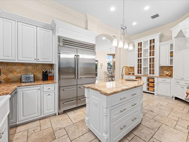 Home for rent at 3030 NE 45th Street - photo 6581506