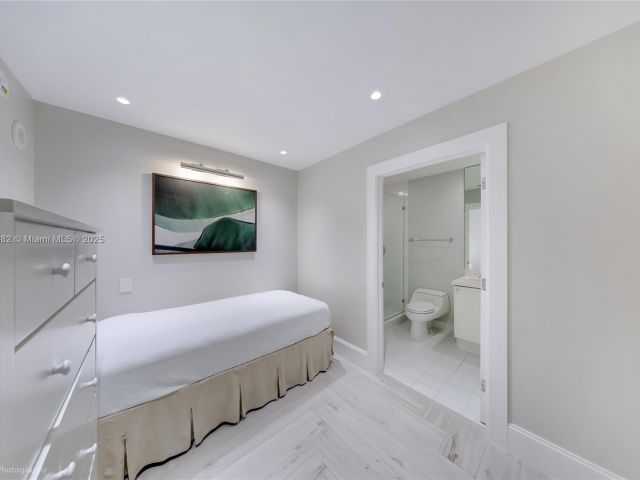 Apartment for sale  Unit #604 Renovated - photo 6079875