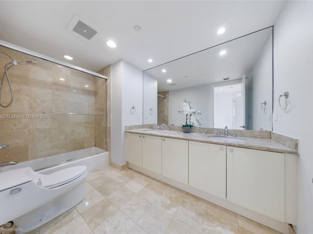 Apartment for sale  Unit #604 Renovated - photo 6079879