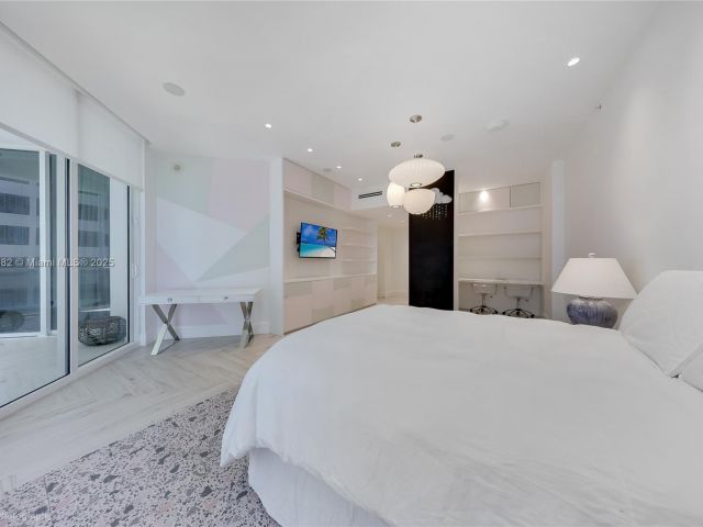 Apartment for sale  Unit #604 Renovated - photo 6079880