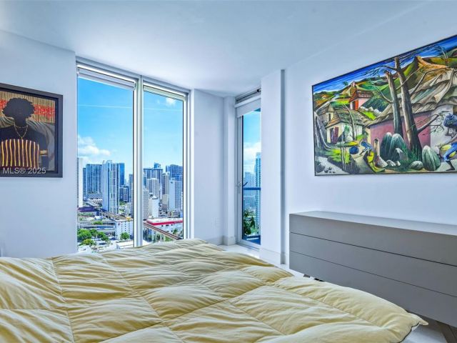 Apartment for sale  Unit #2911 - photo 6070862