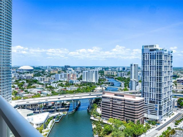 Apartment for sale  Unit #2911 - photo 6070865