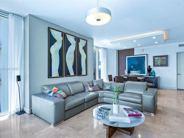 Apartment for sale  Unit #2911 - photo 6070873