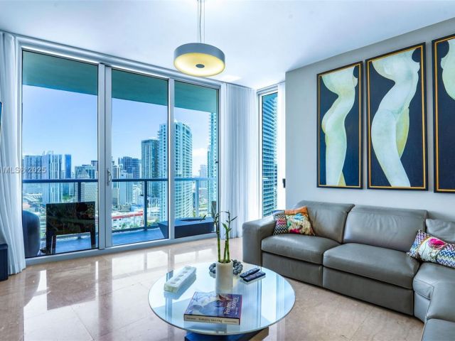 Apartment for sale  Unit #2911 - photo 6070876