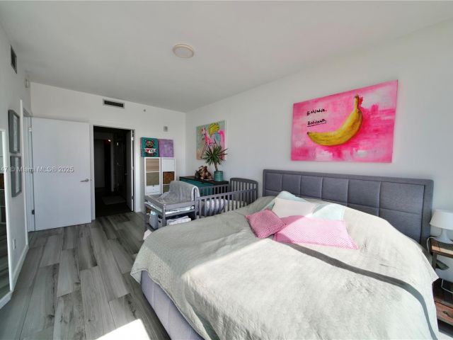 Apartment for sale  Unit #1705 - photo 6068884