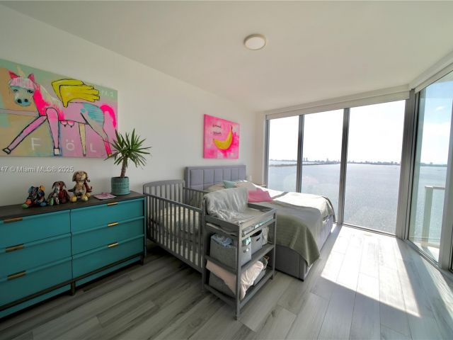 Apartment for sale  Unit #1705 - photo 6068886