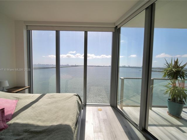 Apartment for sale  Unit #1705 - photo 6068887