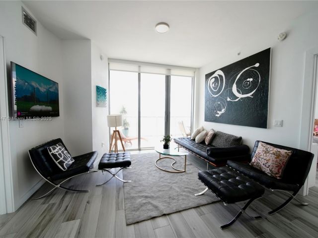 Apartment for sale  Unit #1705 - photo 6068890