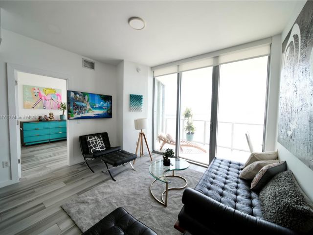 Apartment for sale  Unit #1705 - photo 6068891