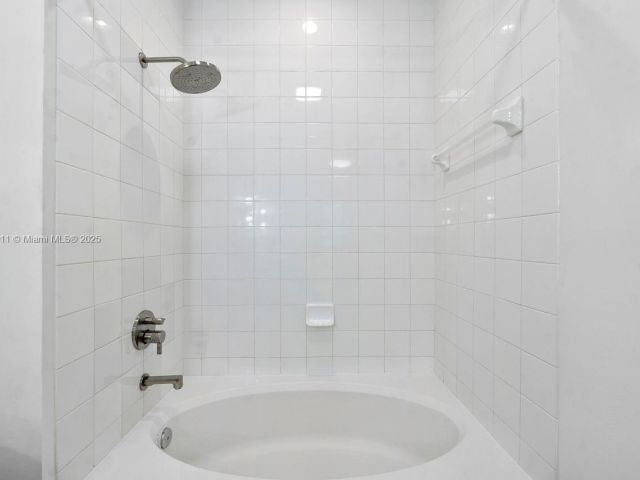 Apartment for sale  Unit #2308 - photo 6069310