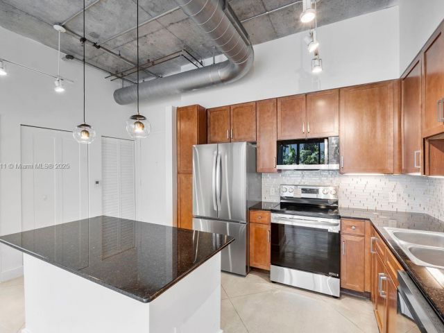 Apartment for sale  Unit #2308 - photo 6069316