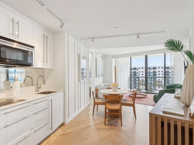 Apartment for sale  Unit #1511 - photo 6070806