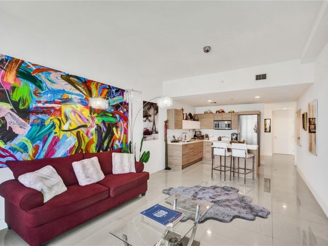 Apartment for sale  Unit #3217 - photo 6070492