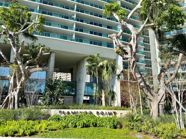 2-bedroom condo for rent in Miami Beach - 1500 Bay Rd 1534S - MondialRealty