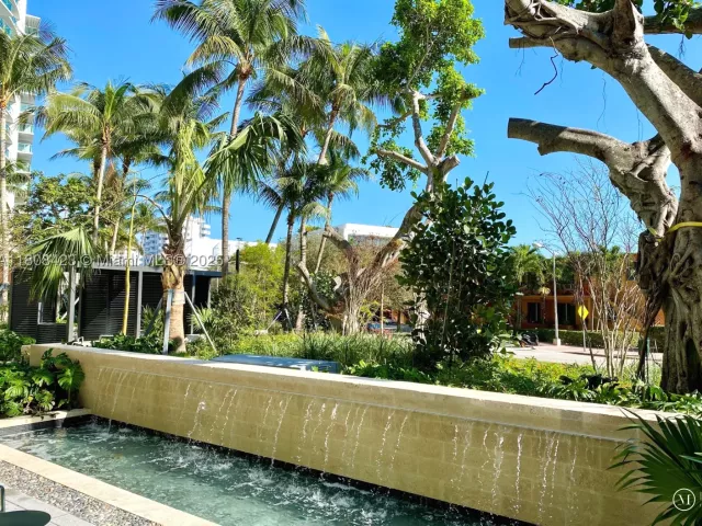 2-bedroom condo for rent in Miami Beach - 1500 Bay Rd 1534S - MondialRealty