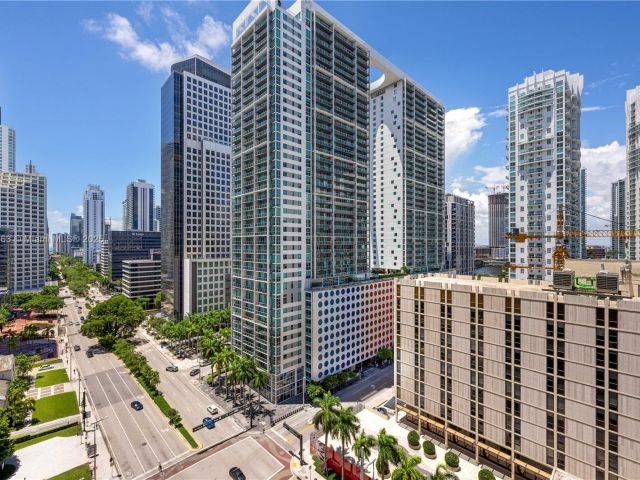 Apartment for sale  Unit #1604 - photo 6091463