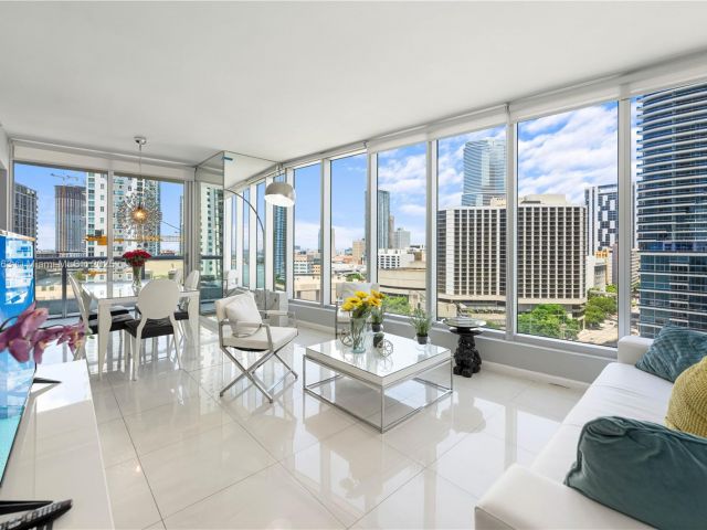 Apartment for sale  Unit #1604 - photo 6091480